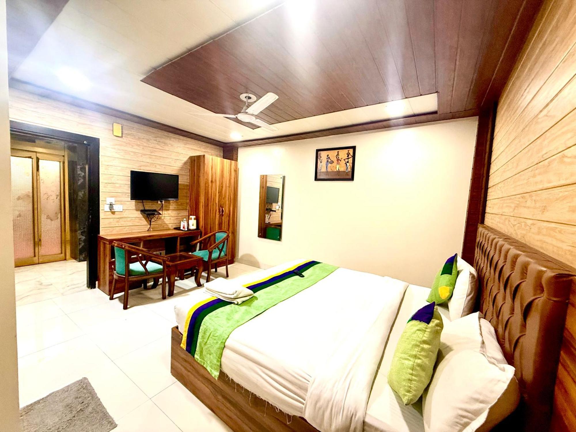 Hotel Tej International Plaza Near Igi Airport Delhi Neu-Delhi Exterior foto
